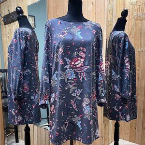 Loft gray floral print dress. Size 8P. Perfect for the office or an evening out